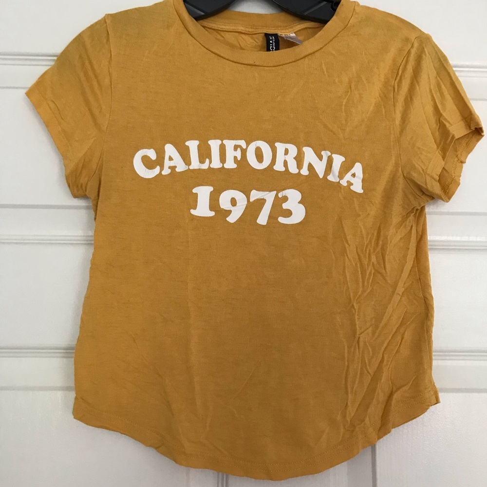 H&M cropped graphic t size XS